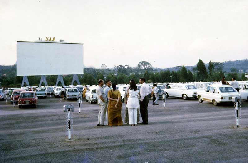 drive-in-2web.jpg